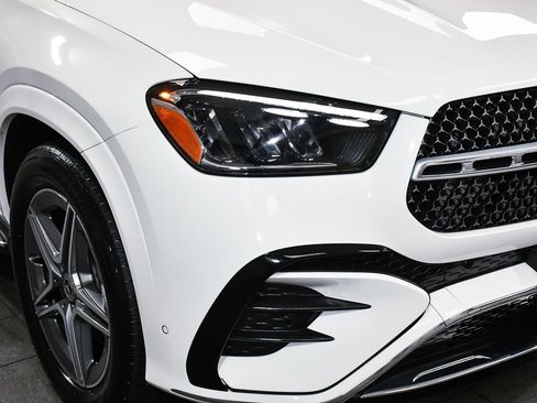 Used 2025 Mercedes-Benz GLE 450e 4MATIC w/ AMG Line Exterior image 74