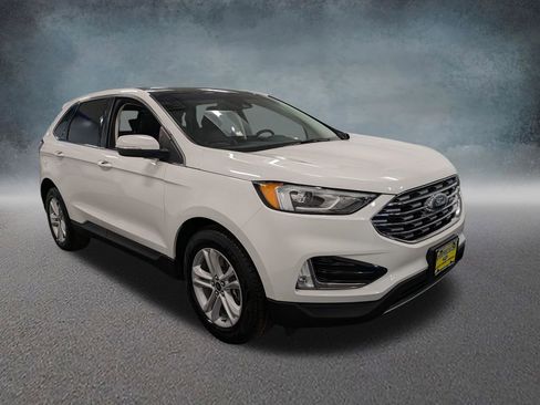 Used 2020 Ford Edge SEL w/ Convenience Package image 3