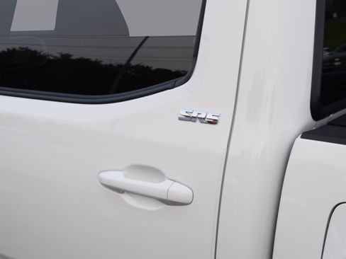 Used 2023 Toyota Tacoma SR5 AWD/4WD image 10