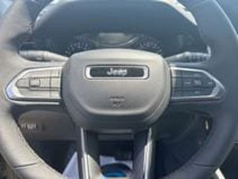 New 2024 Jeep Compass Latitude w/ Convenience Group image 24