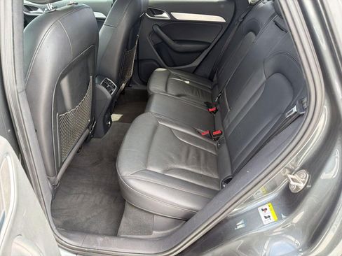 Used 2018 Audi Q3 2.0T Premium Plus w/ Premium Plus Package FWD image 15