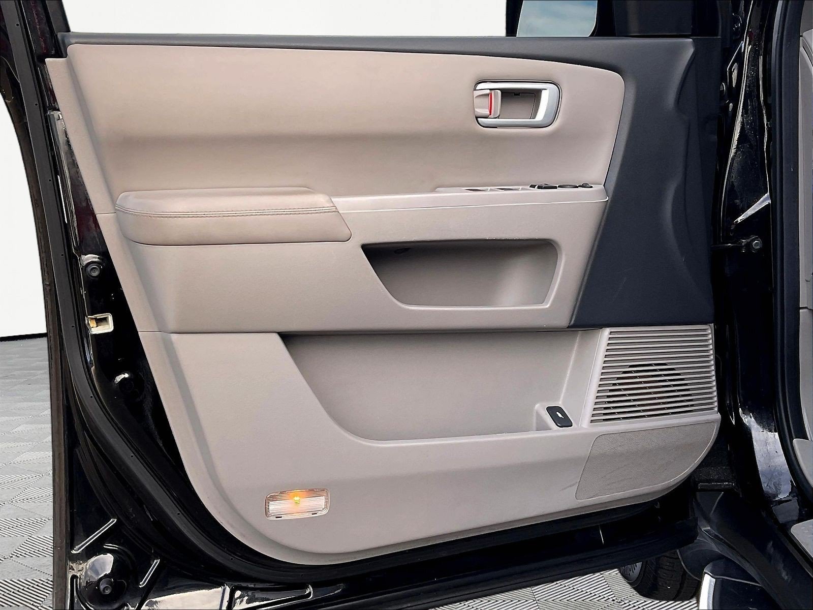 Used 2011 Honda Pilot EX-L image 20