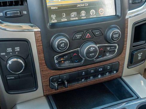 Used 2014 RAM 2500 Laramie w/ Convenience Group image 29