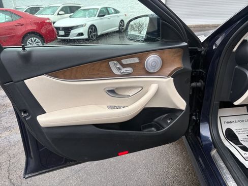 Used 2020 Mercedes-Benz E 350 4MATIC Sedan image 9