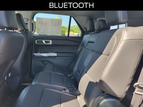 Certified 2022 Ford Explorer XLT w/ Equipment Group 202A AWD/4WD image 12