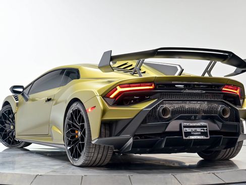 Used 2023 Lamborghini Huracan STO RWD image 78