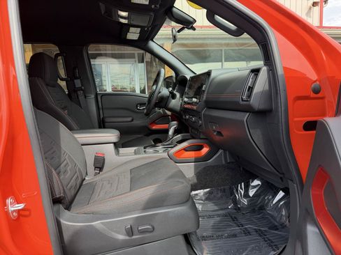 Used 2025 Nissan Frontier PRO-4X w/ Interior Protection Package AWD/4WD image 22