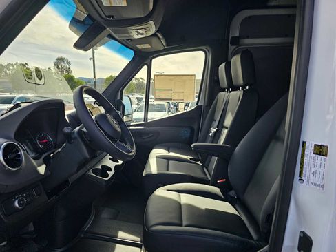 New 2026 Mercedes-Benz Sprinter 2500 image 20