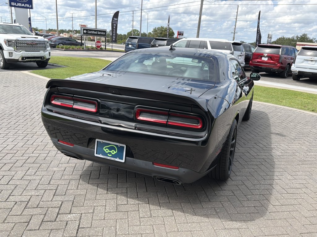 Used 2022 Dodge Challenger R/T Scat Pack w/ Shaker Package RWD image 6