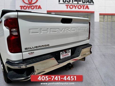Used 2025 Chevrolet Silverado 2500 LT w/ Convenience Package AWD/4WD image 13