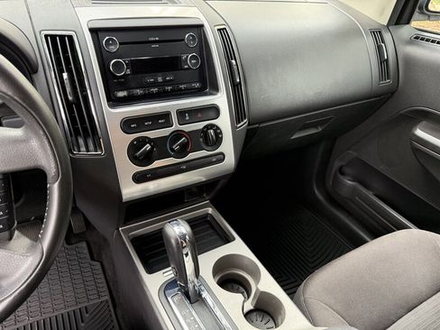 Used 2010 Ford Edge SEL image 17