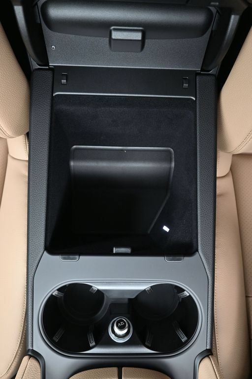 Certified 2026 Porsche Cayenne AWD/4WD image 24