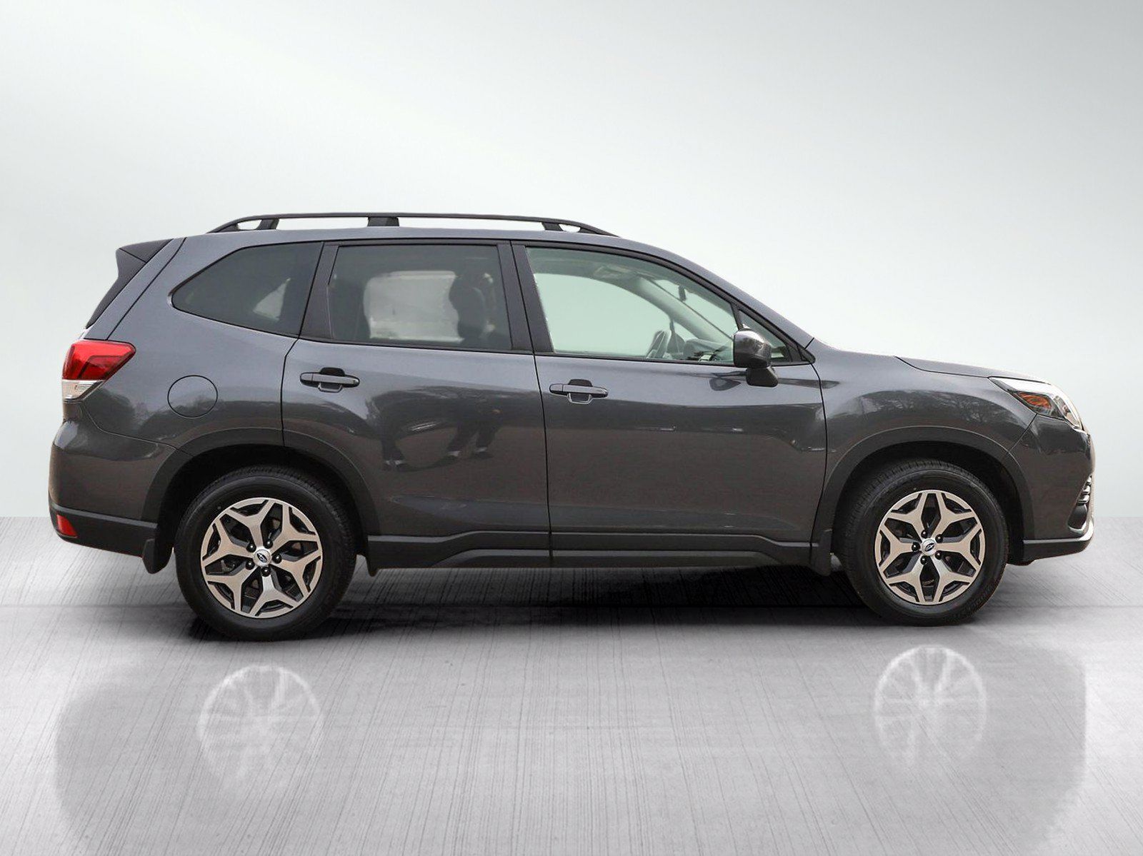 Used 2024 Subaru Forester Premium AWD/4WD image 7