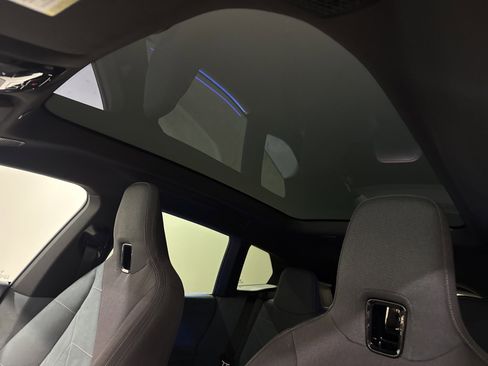 Used 2025 BMW iX M60 image 29