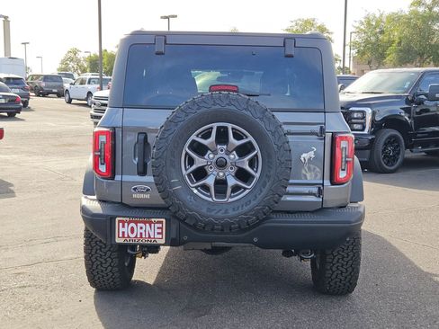 New 2025 Ford Bronco Badlands image 3