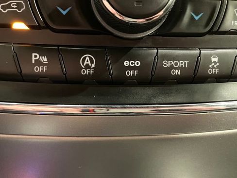 Used 2018 Jeep Grand Cherokee Altitude image 44