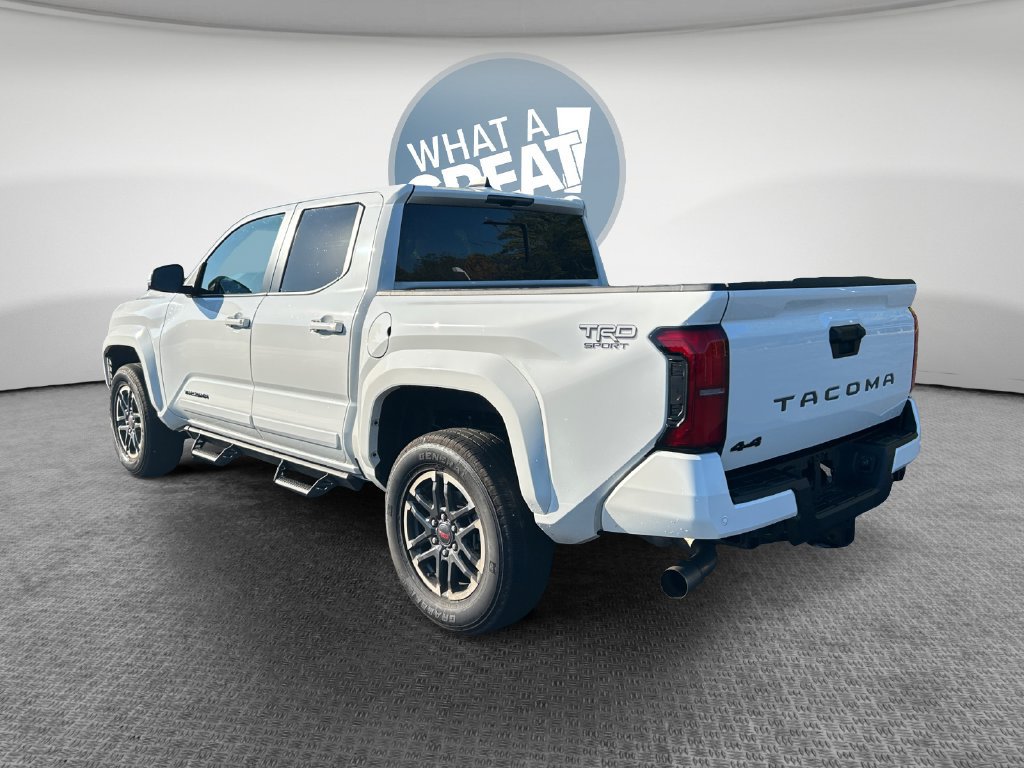 Used 2024 Toyota Tacoma TRD Sport w/ TRD Sport Upgrade Package AWD/4WD image 6