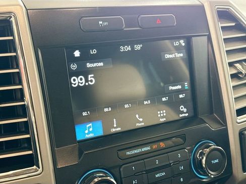 Used 2016 Ford F150 Lariat image 15