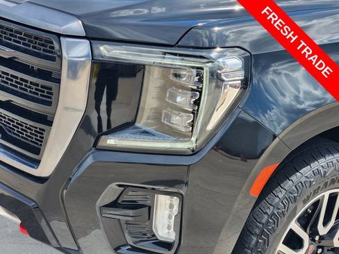 Used 2024 GMC Yukon AT4 w/ Technology Package AWD/4WD image 9