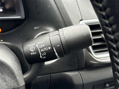 Used 2018 MAZDA MAZDA3 Grand Touring image 24