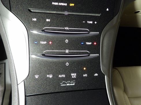 Used 2014 Lincoln MKZ AWD w/ Equipment Group 101A Select image 13