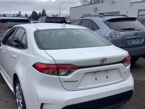 Certified 2024 Toyota Corolla LE image 3