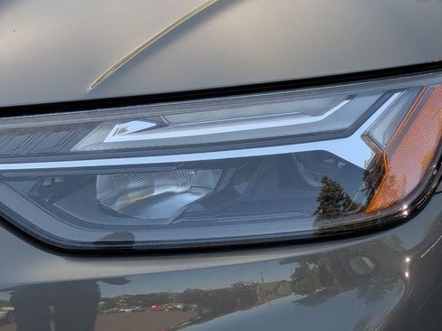 Used 2023 Audi Q5 e Premium Plus w/ Premium Plus Package AWD/4WD image 14