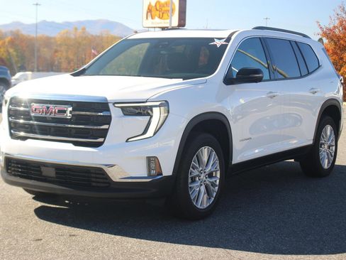New 2025 GMC Acadia Elevation w/ Elevation Premium Package FWD image 3
