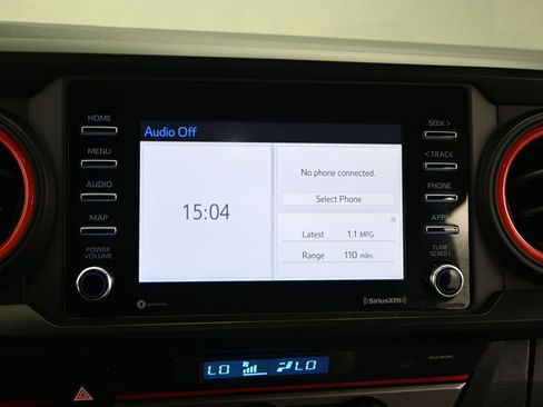 Used 2022 Toyota Tacoma SR AWD/4WD image 15
