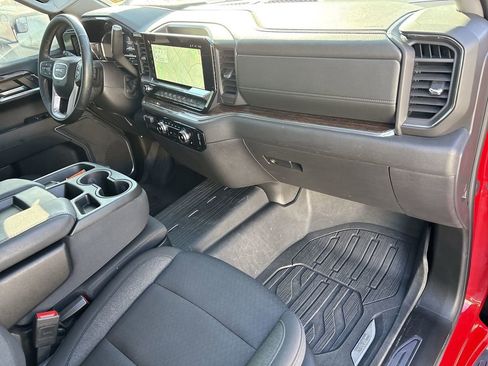 Used 2024 GMC Sierra 1500 SLE w/ Preferred Package image 31