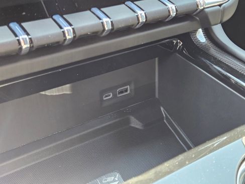 New 2026 GMC Yukon Elevation image 19