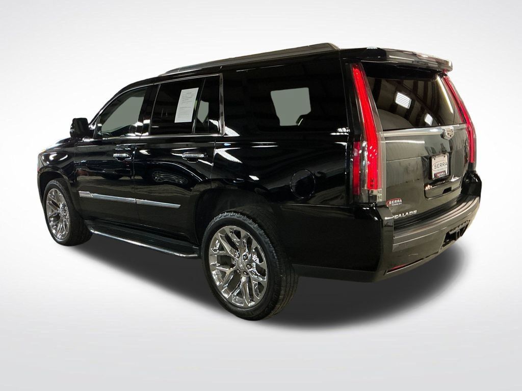Used 2015 Cadillac Escalade Luxury AWD/4WD image 3