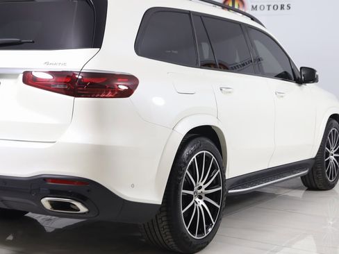 Used 2024 Mercedes-Benz GLS 580 4MATIC image 57