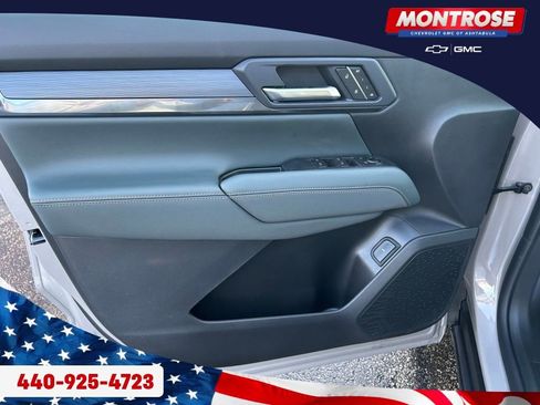 New 2026 GMC Terrain AT4 w/ Convenience Package III image 9