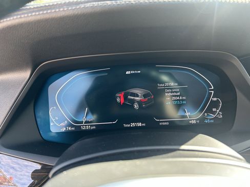 Used 2021 BMW X5 xDrive45e w/ M Sport Package image 22