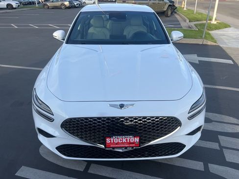 Used 2023 Genesis G70 2.0T RWD image 7