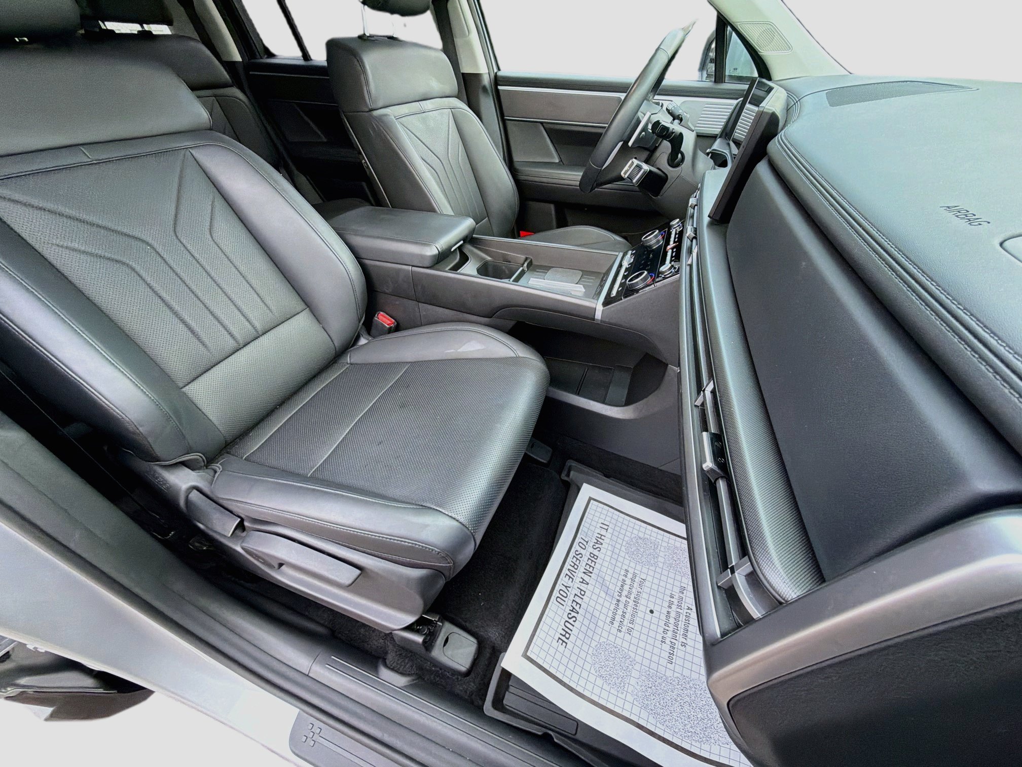 Used 2024 Hyundai Santa Fe SEL FWD image 16