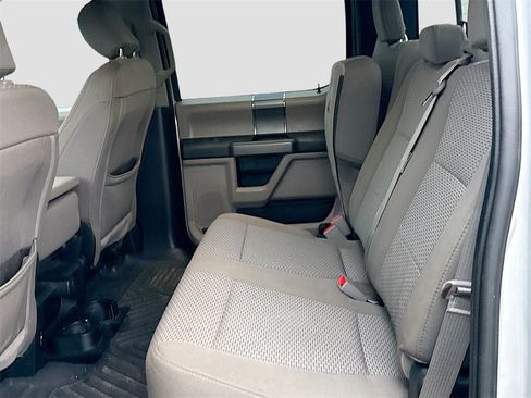 Used 2018 Ford F150 XLT w/ Equipment Group 302A Luxury image 5