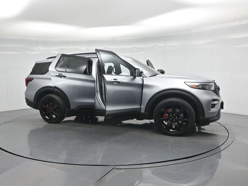 Certified 2023 Ford Explorer ST w/ Equipment Group 401A image 34