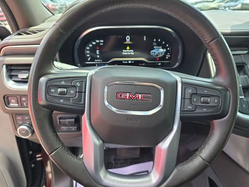 Used 2023 GMC Yukon SLT w/ Max Trailering Package AWD/4WD image 14