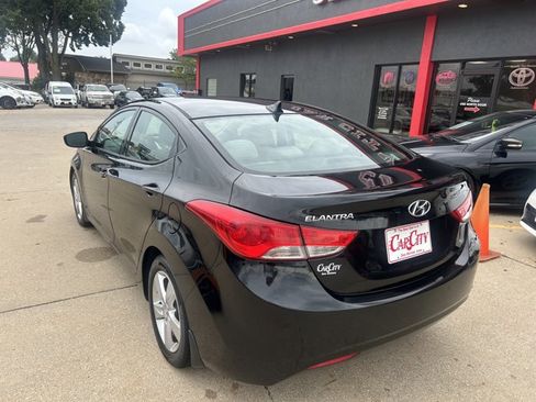 Used 2013 Hyundai Elantra GLS w/ Preferred Pkg FWD image 8