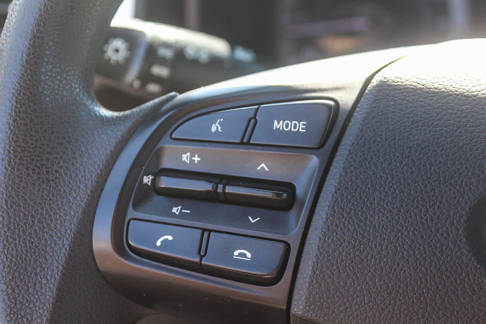 Used 2020 Hyundai Venue SE FWD image 29