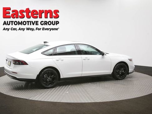 Used 2025 Honda Accord SE image 42