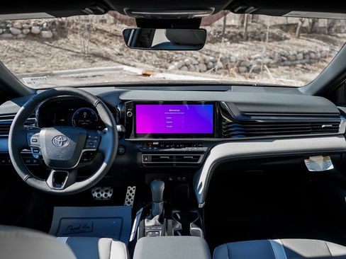 New 2026 Toyota Camry SE image 10