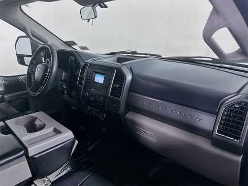 Used 2017 Ford F350 XLT image 31