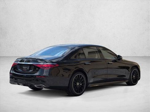 New 2025 Mercedes-Benz S 580 4MATIC Sedan image 2