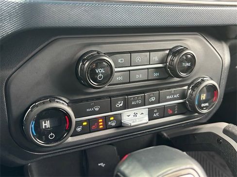 Used 2023 Ford Bronco Outer Banks image 31