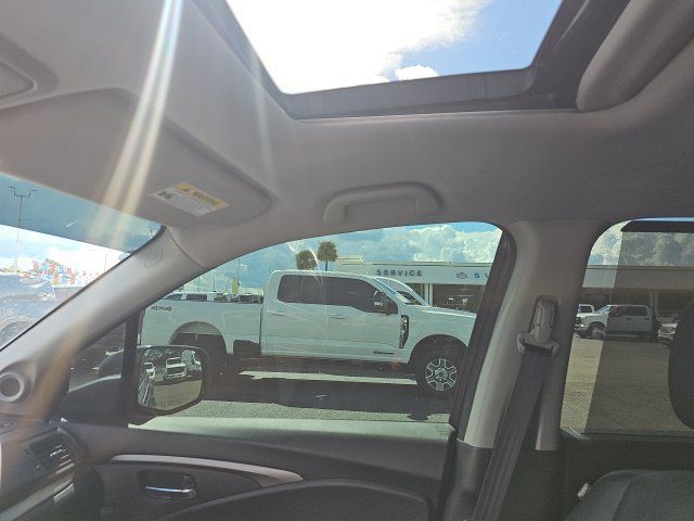 Used 2022 Honda Pilot Special Edition image 8