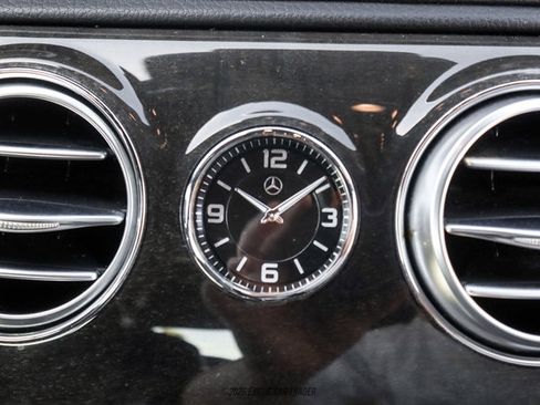 Used 2015 Mercedes-Benz S 550 Sedan image 33