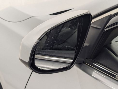 Used 2017 Toyota Camry LE image 27